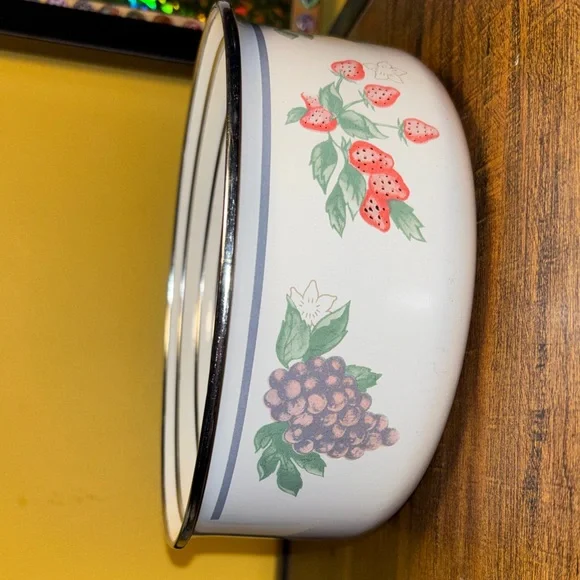 Floral Patterned Food Storage Containers - Picture 6 of 6